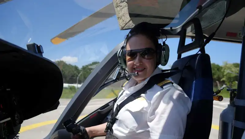 Türkiye'nin Tek Kadın Ambulans Helikopter Pilotu: Cesur Bir Hikaye