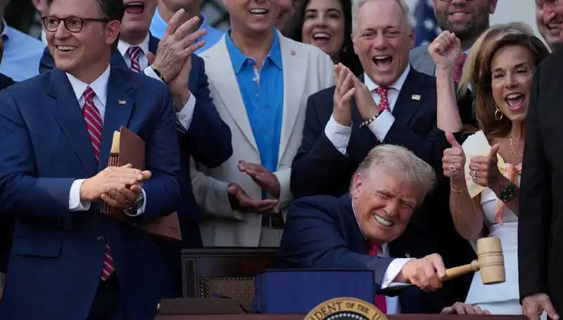 Trump’tan Ekonomi İçin Büyük Bir Hamle: "Büyük, Güzel Yasa Tasarısı" İmzalandı
