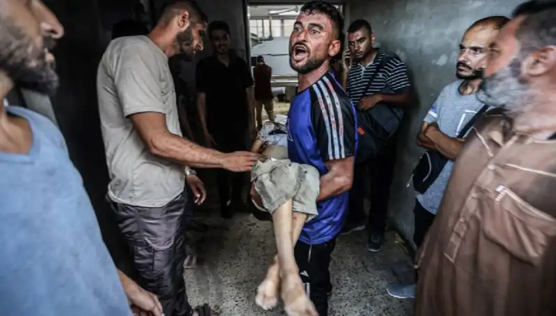 Gazze'de İsrail’in Saldırısında Gün İçinde 90 Filistinli Hayatını Kaybetti