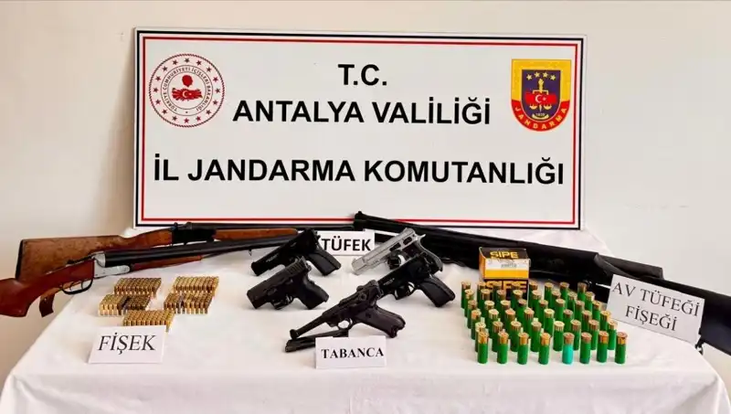 Antalya'da Ruhsatsız Silah Operasyonunda 10 İskeletin Çıkması Şok Etti!