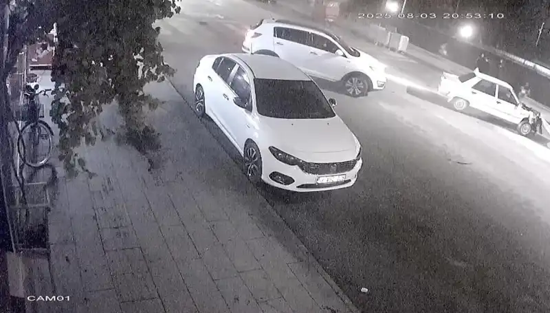 Yaya Geçidinde Trajik Kaza: Yayıra Yol Vermek İsterken Çarpıldılar