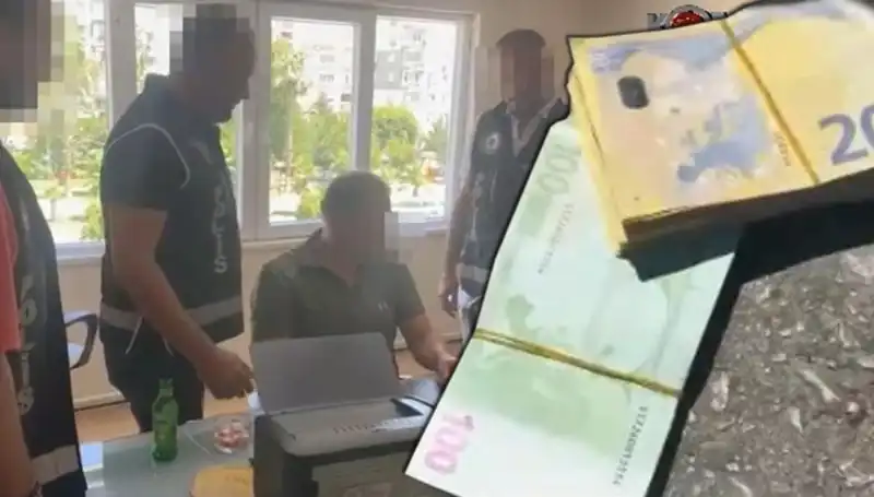Antalya'da Rüşvet Baskını: Kamu Görevlileri Suçüstü Yakalandı