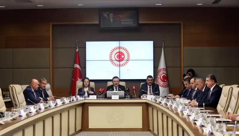 Meclis, Kartalkaya Yangın Faciasını Araştırıyor: Vali'nin Üzülmeyin Sözü Tepki Çekti