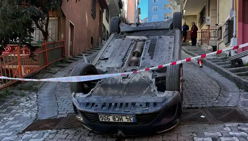 El Freni Çekilmeyen Otomobilin Takla Atma Kazası Şok Etti