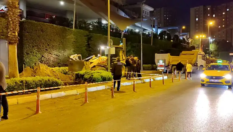 AVM Girişinde Doğalgaz Alarmı: Panik Anları ve Güvenlik Önlemleri