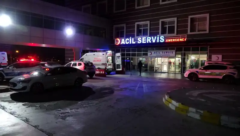 Motosikletli Polisin Çarpması Sonucu Üniversite Öğrencisi Ağır Yaralandı