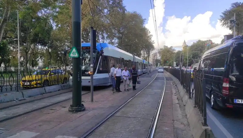 Beyoğlu'nda Tramvay Kazası: Yayaya Çarpan Tramvayın Ardındaki Gerçekler