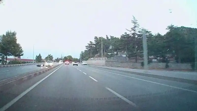 Otomobil ve Motosiklet Çarpışması: Acı Kaza Sonrası Bir Yaralı