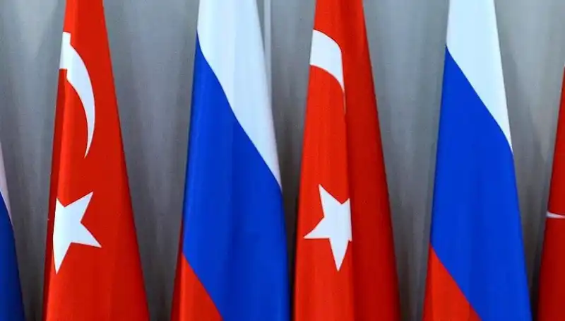 Rusya ve Türkiye: 105 Yıllık Diplomatik İlişkilerde Denge ve İş Birliği