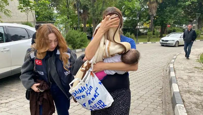 Evlerden Hırsızlık Yapan Kadın Operasyonda Yakalandı!
