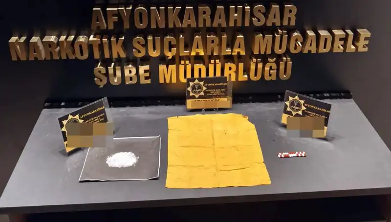 Afyonkarahisar’da Gerçekleştirilen Uyuşturucu Operasyonunda Üç Kişi Tutuklandı