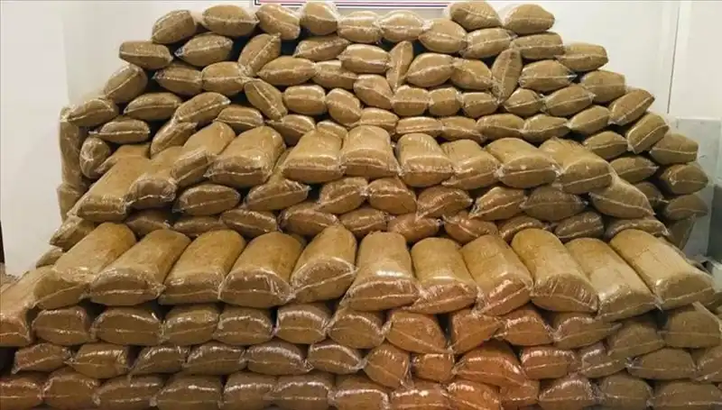 Manisa'da Yasadışı Tütün Operasyonu: 2 Ton Kaçak Tütün Ele Geçirildi