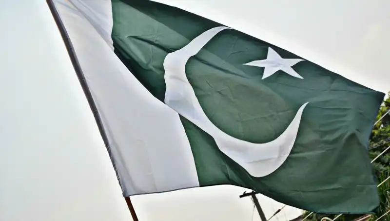 Pakistan'da Çöken Bina Felaketi: Ölü Sayısı Giderek Artıyor
