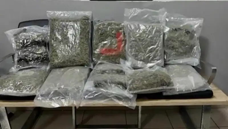 İzmir'de Haftada 92 Şüpheli Yakalandı: Alışılmadık Bir Operasyon