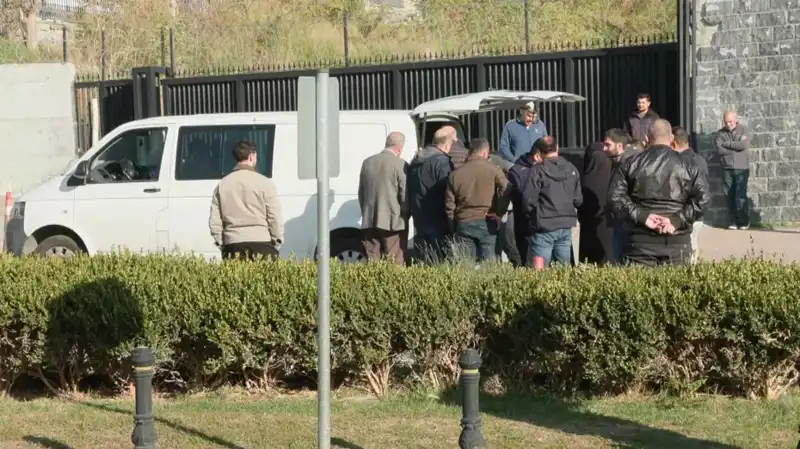 İstanbul'da Scooter Kazasında 12 Yaşındaki Çocuk Hayatını Kaybetti