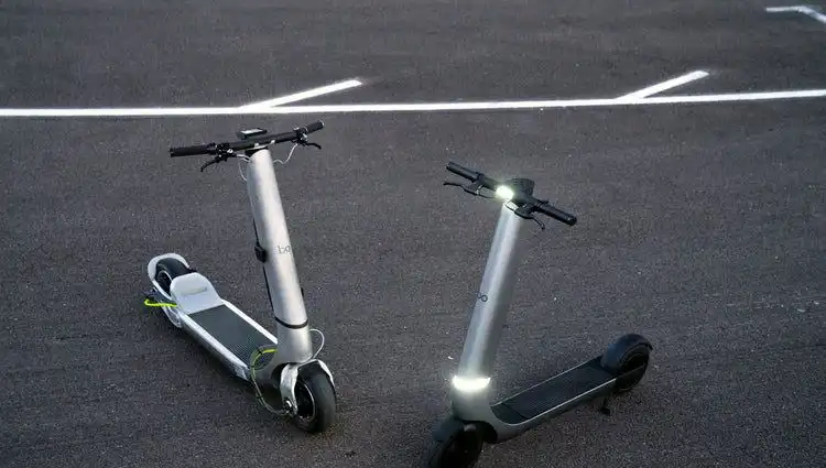 Elektrikli Scooter'da Devrim: Hız Rekoru Kırarak Trafiğe Çıkması Yasaklandı!