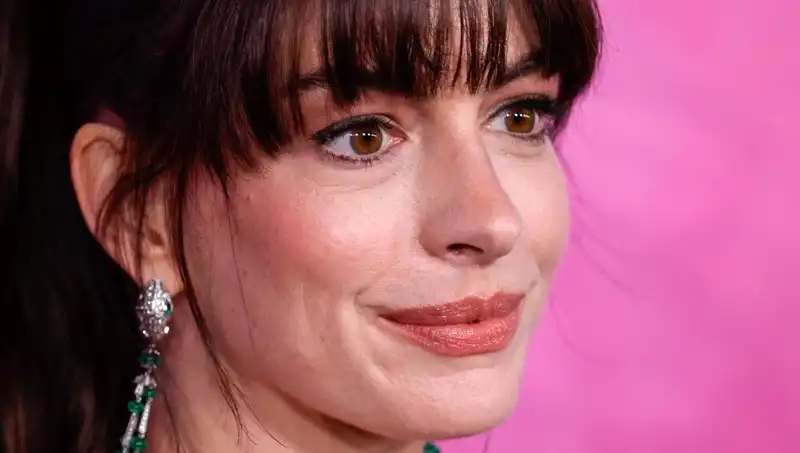 Hollywood'un En Korkunç Estetik Sırları: Yüzlere Ölü Deri Enjeksiyonu