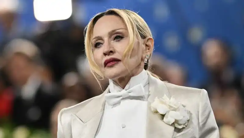 Madonna'nın New York'taki Diyeti Kanserle Mücadelede Neden Tartışma Yaratıyor?