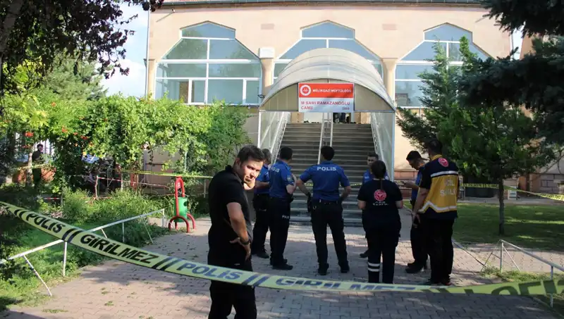 İslami Değerleri Hiçe Sayarak Kan Donduran Cinayet: Namaz Vakti Dehşeti