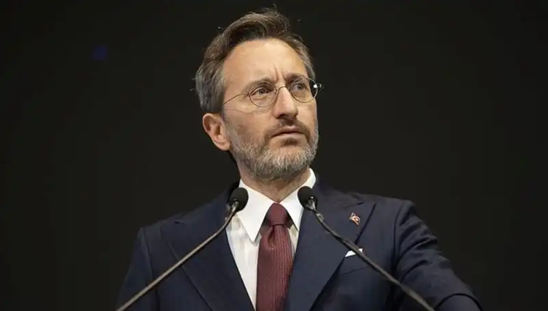 Fahrettin Altun'dan Özgür Özel'e Cevap: Sözler ve Gerçekler