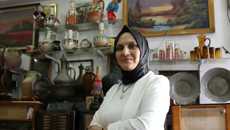 Eski Eşyalarıyla Eşine Kızan Adam Şimdi Para Kazanıyor