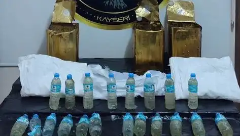 Bal Tenekelerinin İçinden Çıkan Şok Gerçek: Kilolarca Metamfetamin Ele Geçirildi