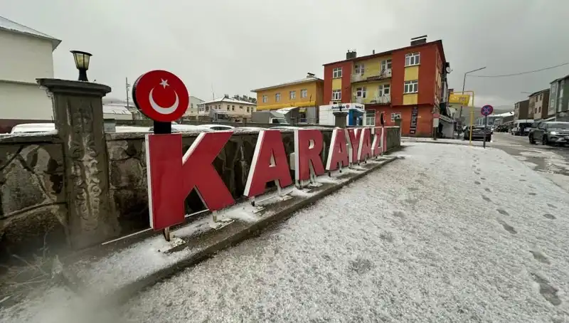 Temmuzda Kar Yağışı: Sürücüler Hazırlıksız Yakalandı, Kaza Oranları Arttı