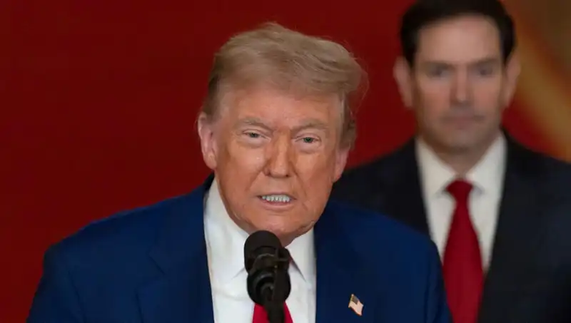 Trump’tan İran’a 30 Milyar Dolar Yatırımına Sert Eleştiri!