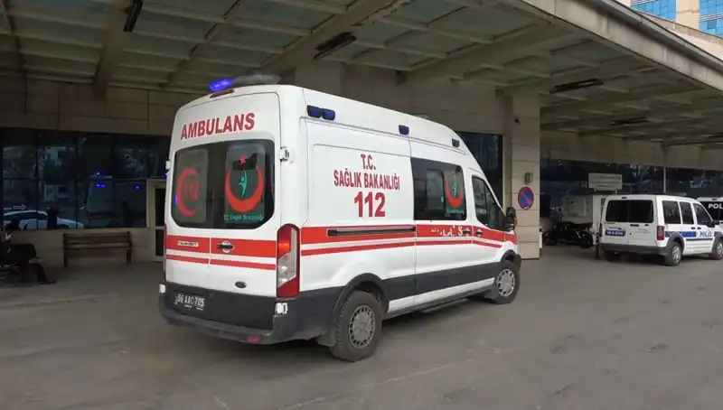 Birlikte Yaşadığı Adamı Bıçaklayarak Kaçan Kadın Yakalandı