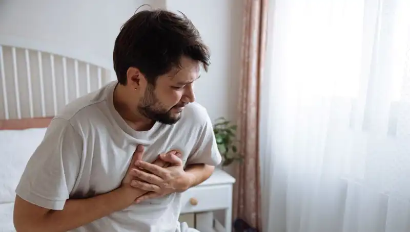 Sabah Uyanırken Hissettiğiniz Bu Belirti Kalp Hastalığını İşaret Ediyor Mu?