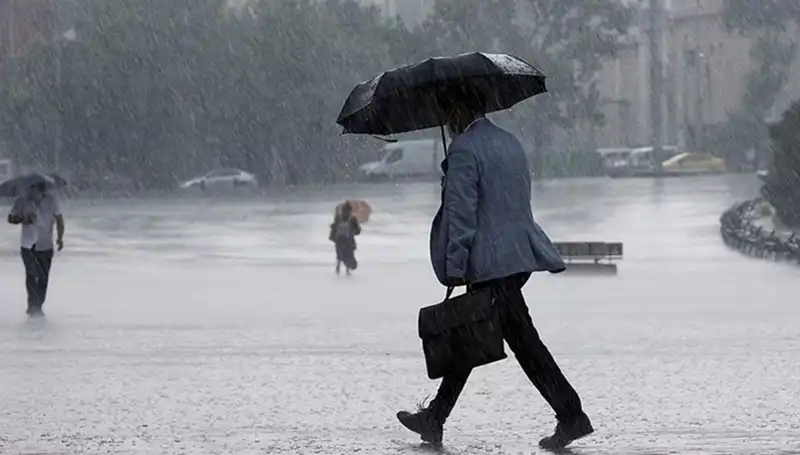 Yeni Haftada Meteoroloji'den Uyarı: Kuvvetli Yağış ve Fırtına Bekleniyor