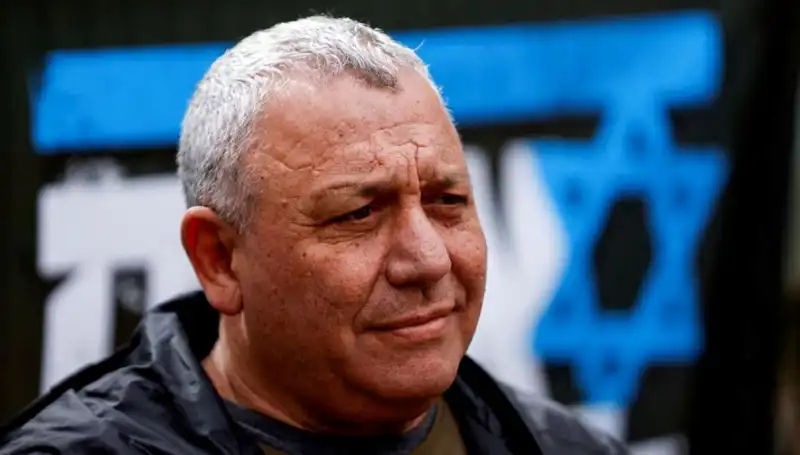 İsrail'de Siyasi Sarsıntı: Gadi Eisenkot'un İstifası Ülkeyi Sarstı