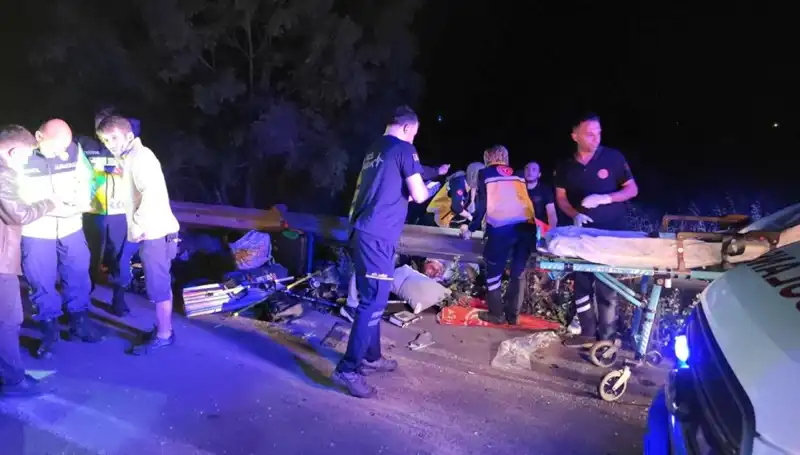 Minibüs Kazasında Savrulan Yolcuların Dramı: Detaylar Ortaya Çıktı