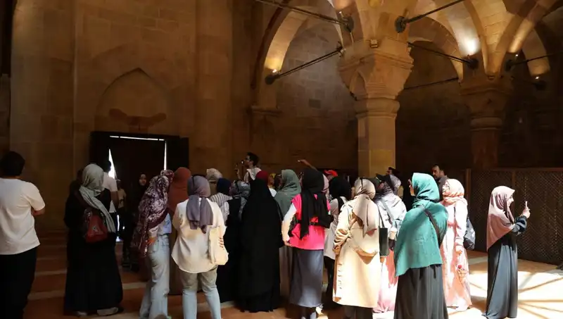 Dünyada Eşi Benzeri Olmayan Diller, Yazılı Kültürde Nasıl İz Bırakıyor?