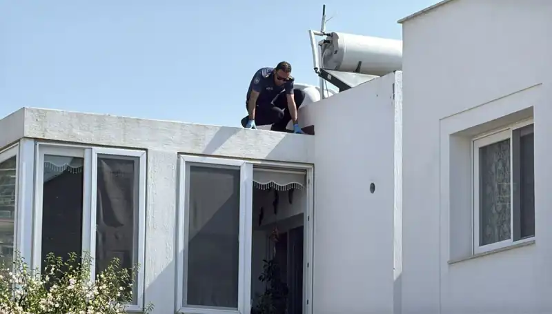 Bodrum’da Çatıdan Düşen Emekli Polis, Korkunç Bir Kazayla Hayatını Kaybetti